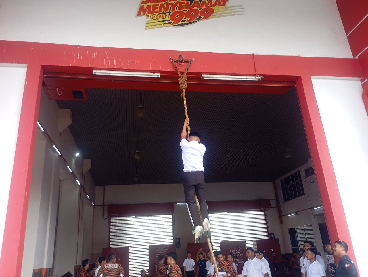 PEMILIHAN PEGAWAI BOMBA BANTUAN DI BBP SKUDAI TARIK MINAT 32 CALON 3