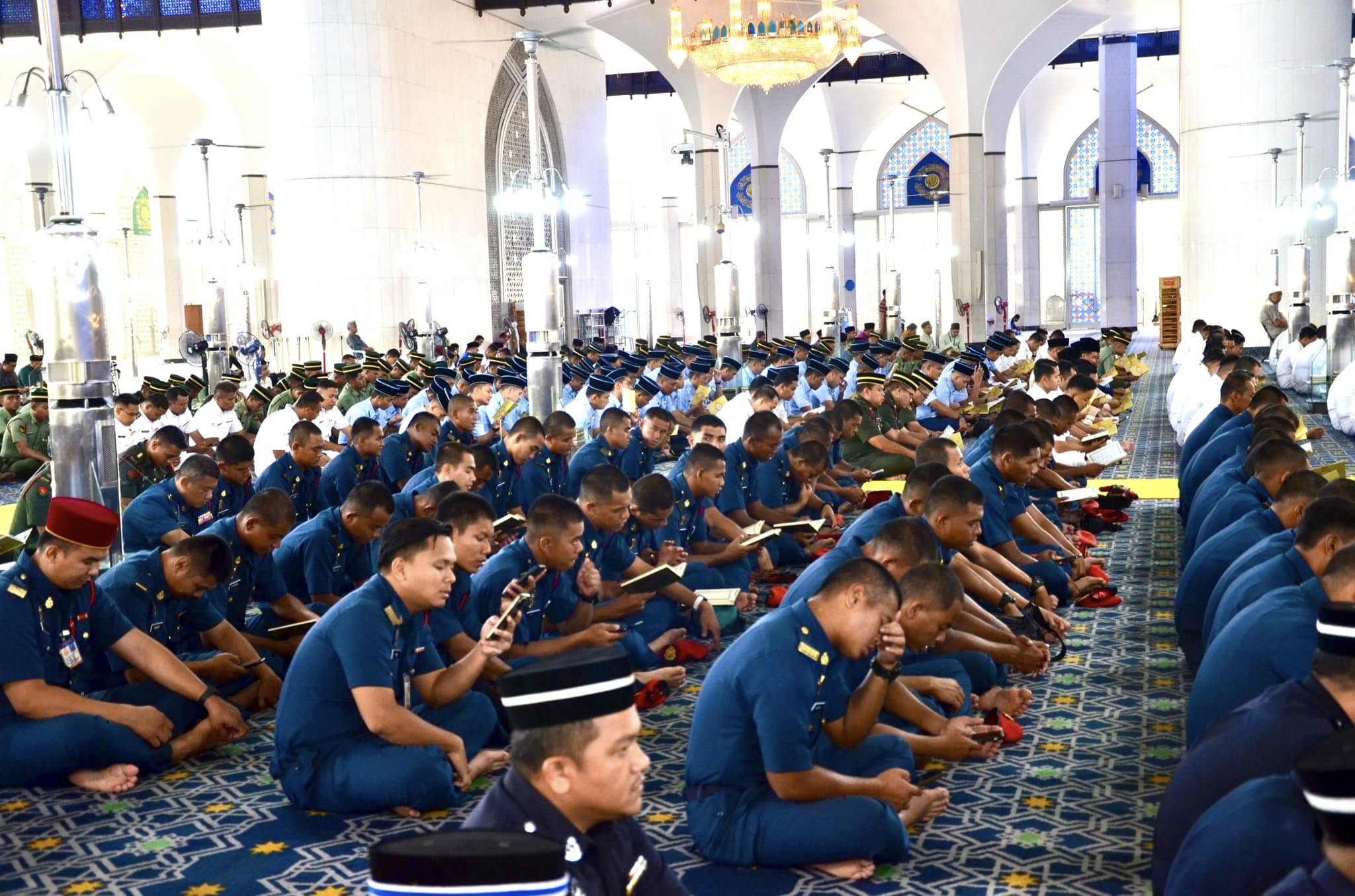 MAJLIS BACAAN YASIN  TAHLIL  KHUTBAH DAN SOLAT FARDHU JUMAAT DI MASJID SULTAN SALAHUDDIN ABDUL AZIZ SHAH