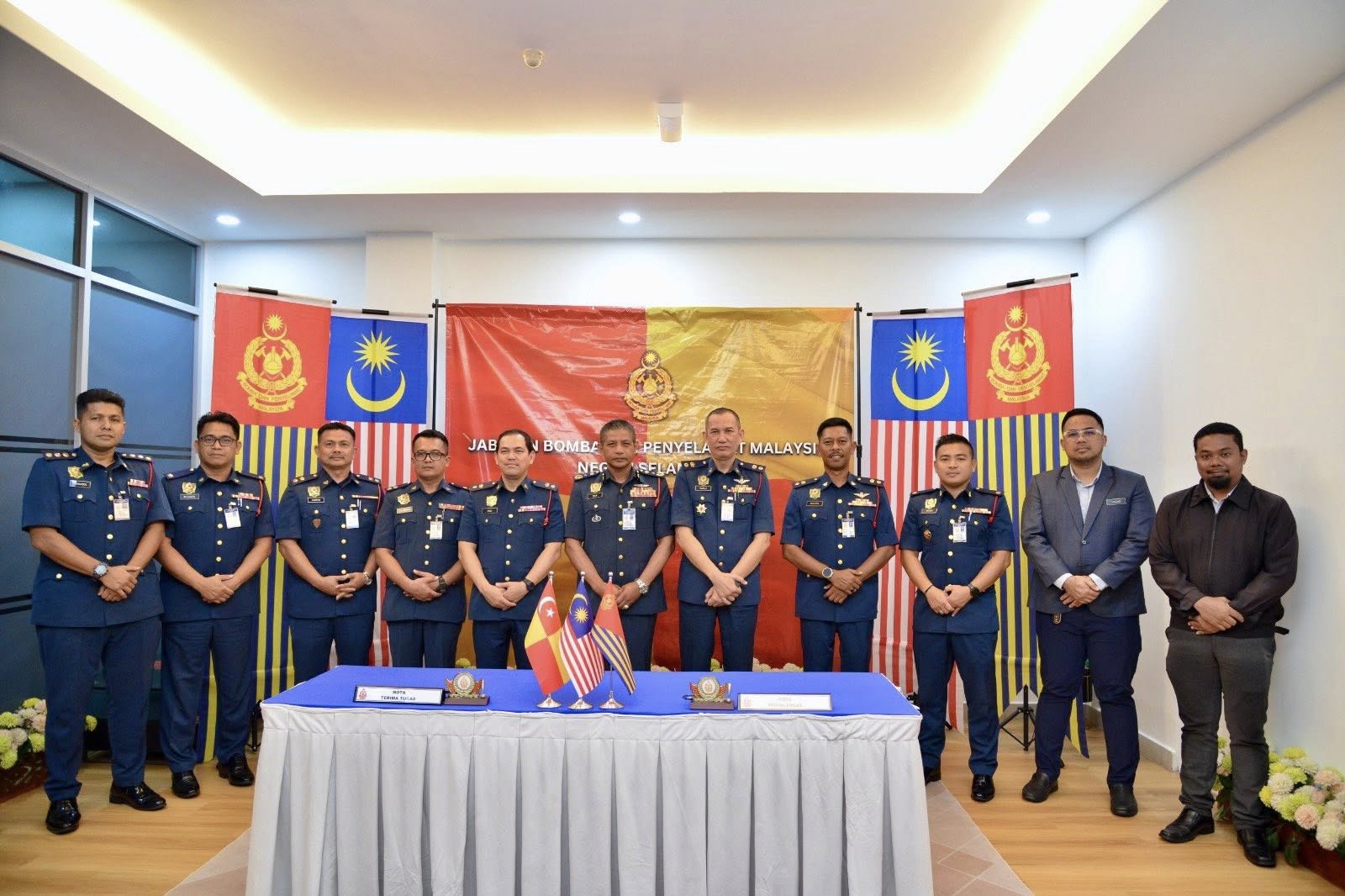 SEKITAR MAJLIS NOTA SERAH DAN TERIMA TUGAS PENOLONG PENGARAH BAHAGIAN DAN KETUA ZON JABATAN BOMBA DAN PENYELAMAT MALAYSIA NEGERI SELANGOR 2025