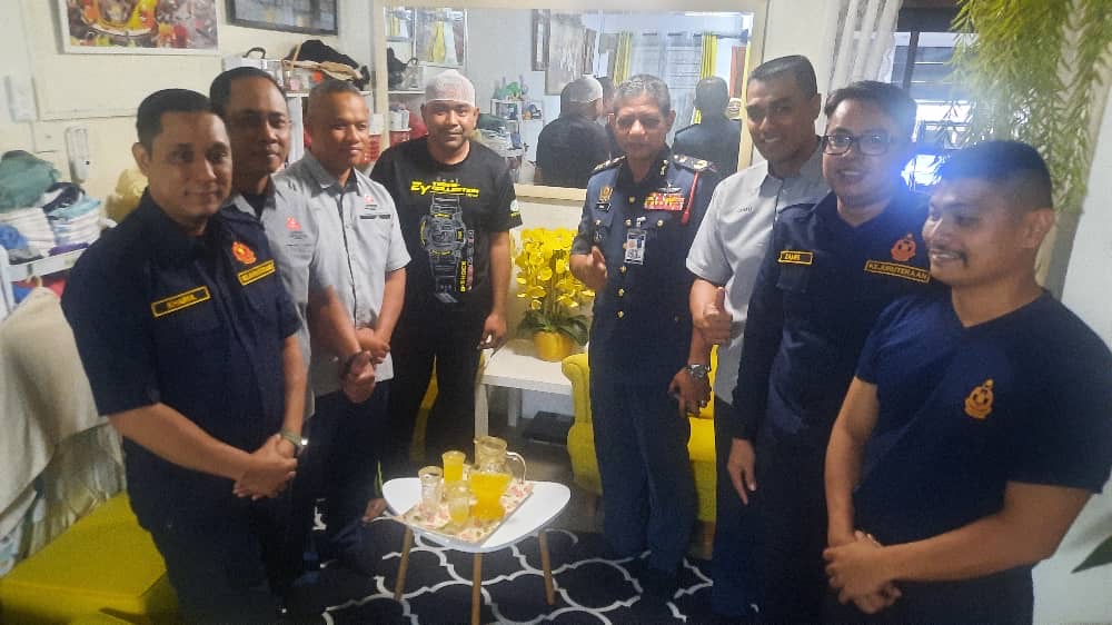 ZIARAH KEBAJIKAN PEGAWAI SAKIT AKIBAT KEMALANGAN
