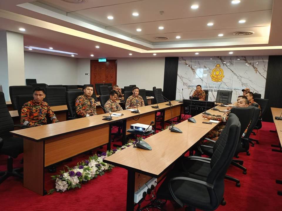 mesyuarat jurulatih kebangsaan kadet bomba 1