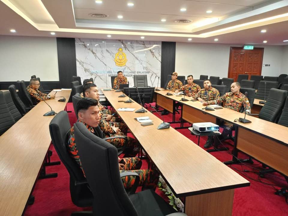 mesyuarat jurulatih kebangsaan kadet bomba 3