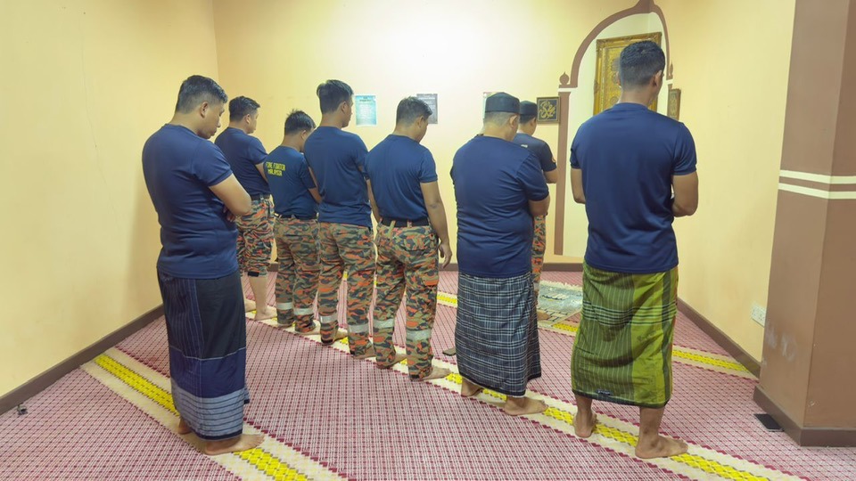 pelaksanaan solat hajat n bacaan yasin sempena jubli emas 50 tahun 2