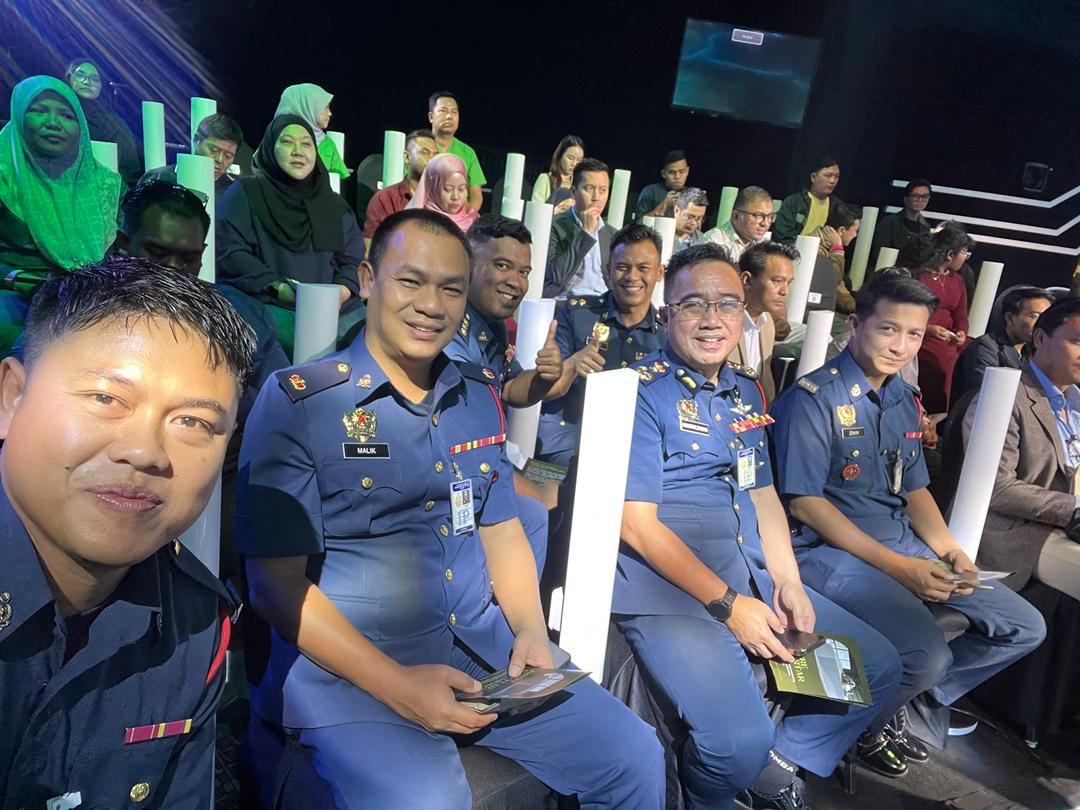 penerima anugerah khas juri komitmen tertinggi 6