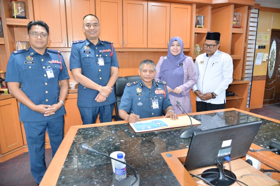 program libat urus n kunjung hormat with JPN selangor 4