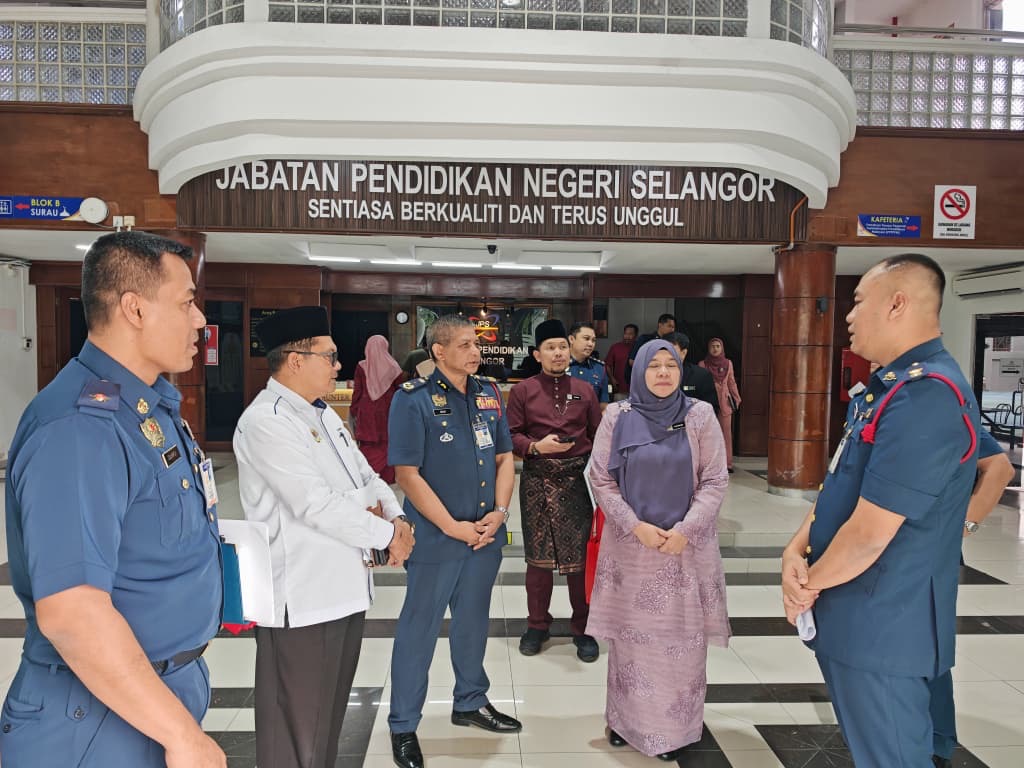 program libat urus n kunjung hormat with JPN selangor 5