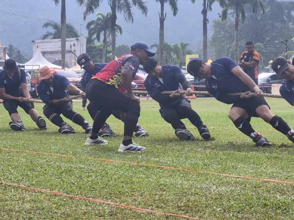 selfire tug of war 5